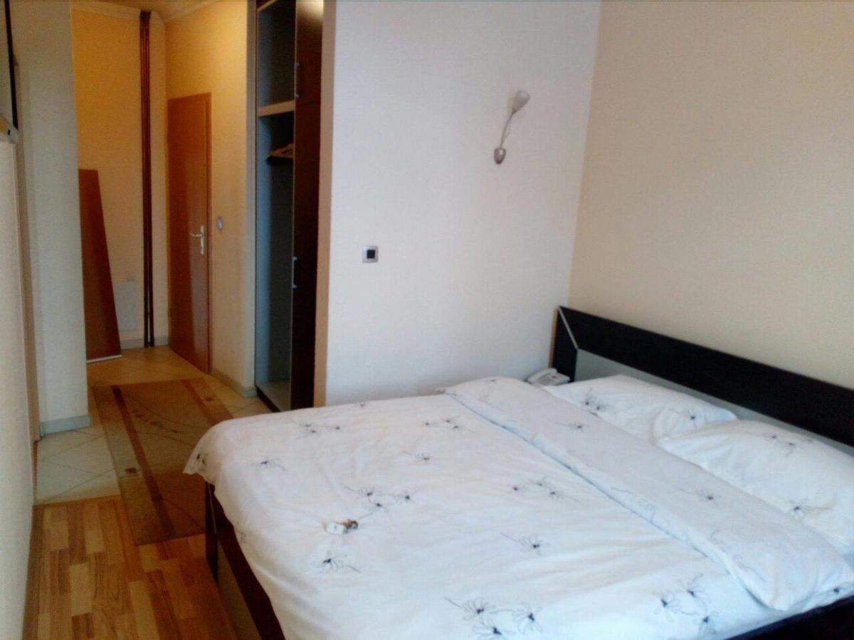 Bolero Hotel Ferizaj Esterno foto
