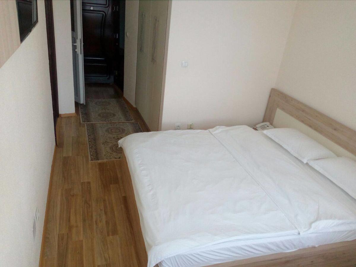 Bolero Hotel Ferizaj Esterno foto