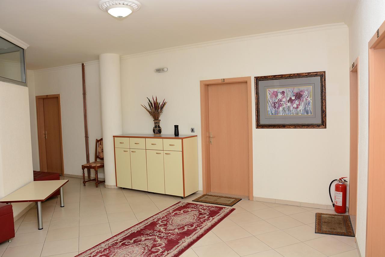 Bolero Hotel Ferizaj Esterno foto
