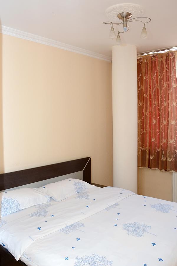Bolero Hotel Ferizaj Esterno foto